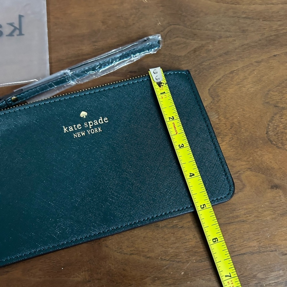 NWT Kate Spade Hunter Green Leather Wristlet - Picture 5 of 6